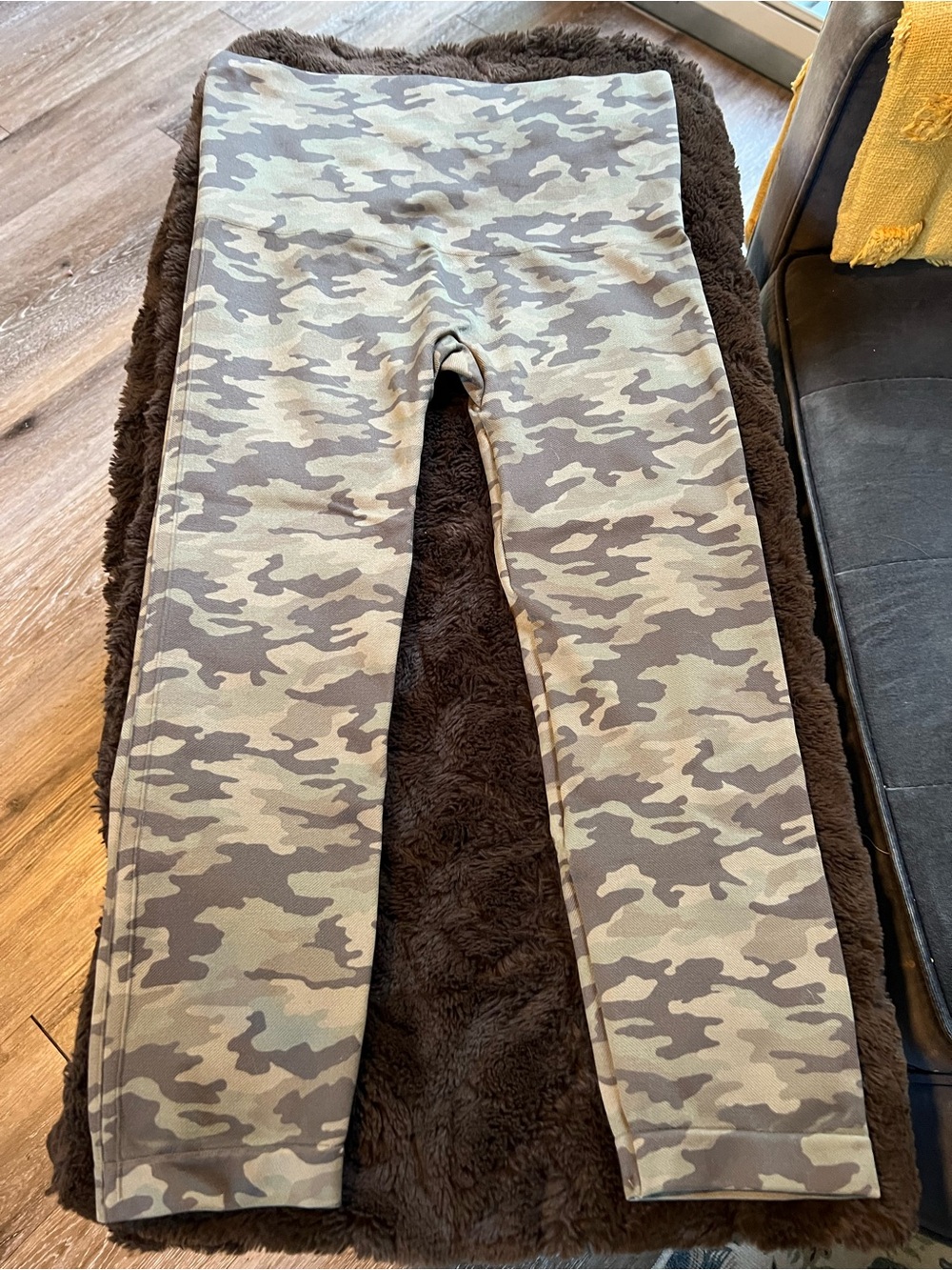 SPANX Look at Me Now Cropped Camo Leggings